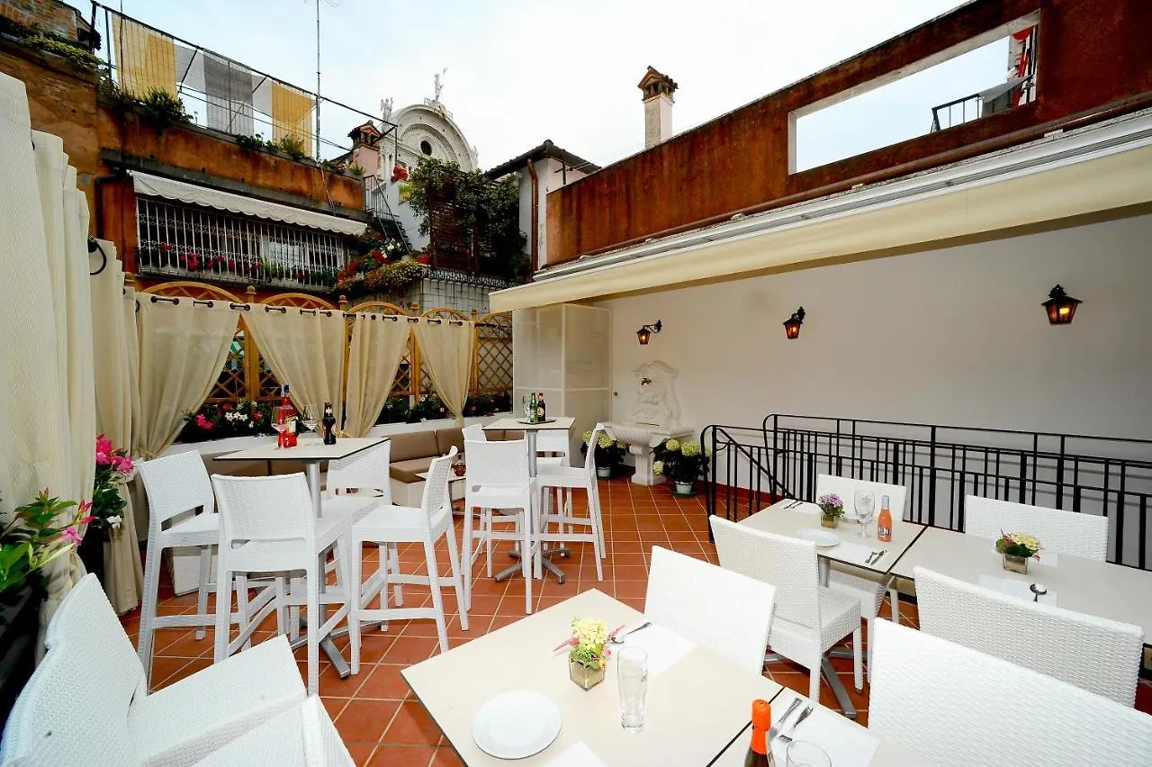 Hotel Fontana Venice