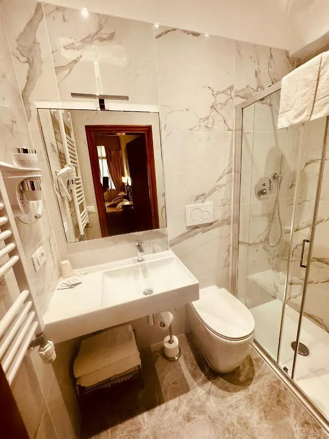 Hotel Fontana Venice 3*,  Italy